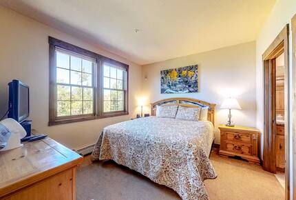 Inviting Colorado Condo Steps from the Slopes - Granby, Colorado