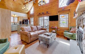 Charming Vermont Escape with Scenic Views - Cambridge, Vermont