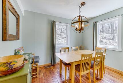 Charming Vermont Escape with Scenic Views - Cambridge, Vermont