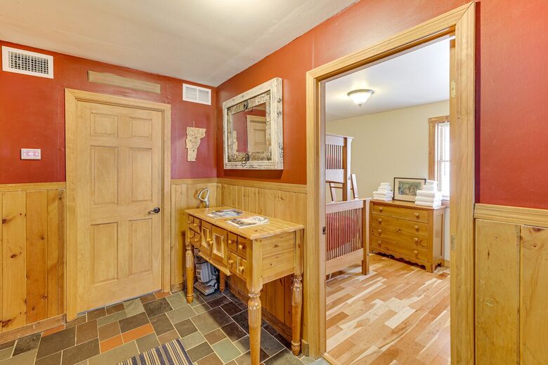 Charming Vermont Escape with Scenic Views - Cambridge, Vermont