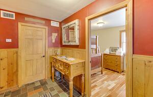 Charming Vermont Escape with Scenic Views - Cambridge, Vermont