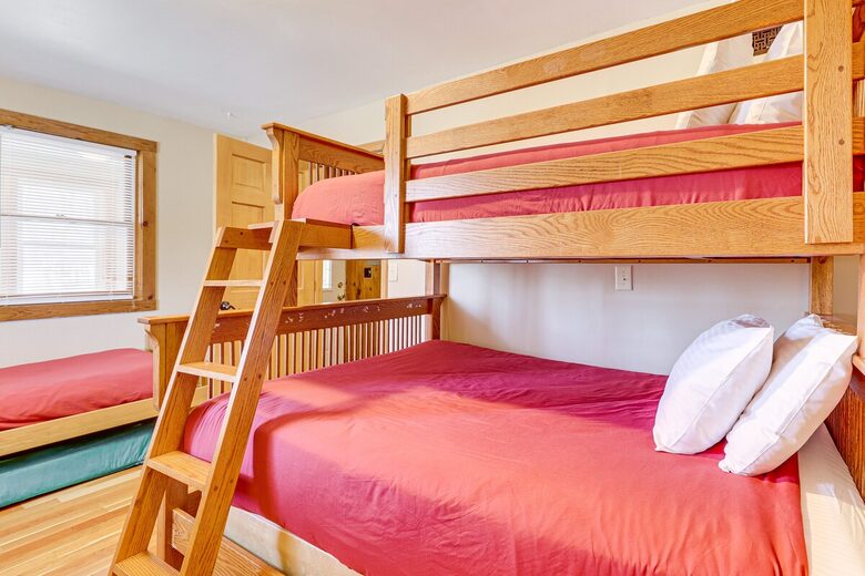 Charming Vermont Escape with Scenic Views - Cambridge, Vermont