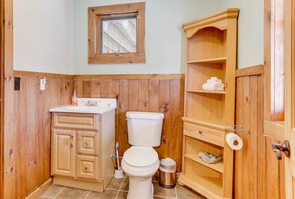 Charming Vermont Escape with Scenic Views - Cambridge, Vermont