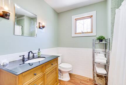 Charming Vermont Escape with Scenic Views - Cambridge, Vermont