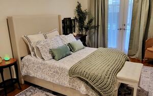 Elegant Family Escape in Houston’s Camp Logan - Houston, Texas