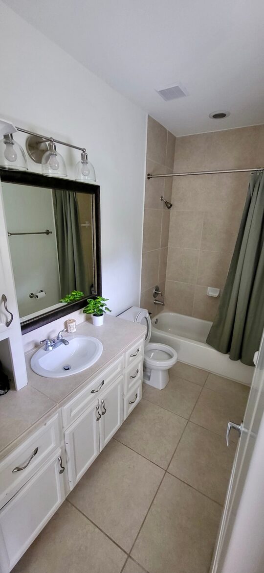 Elegant Family Escape in Houston’s Camp Logan - Houston, Texas