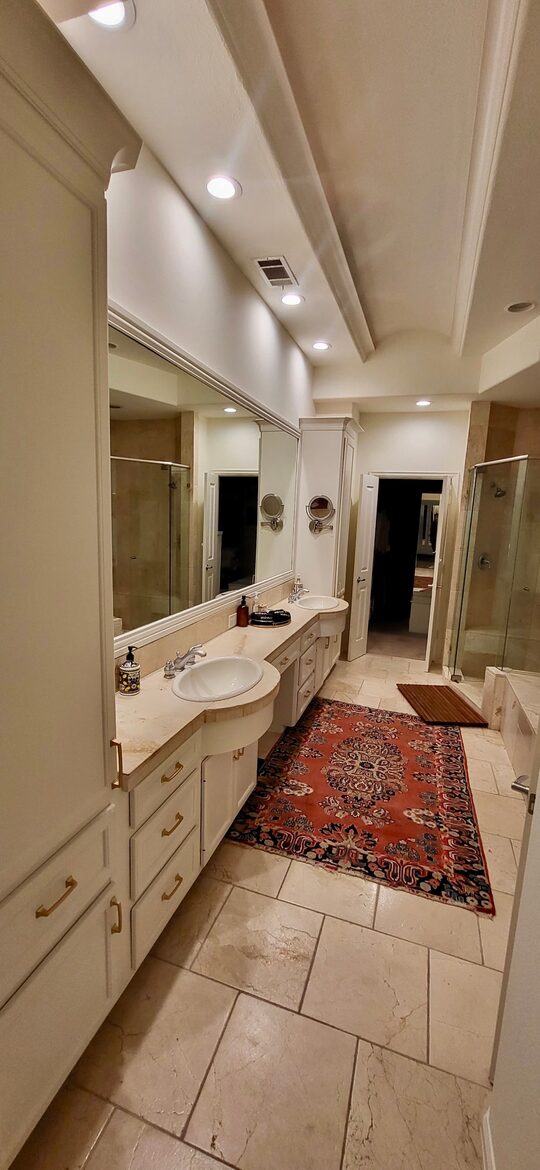 Elegant Family Escape in Houston’s Camp Logan - Houston, Texas