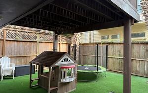 Elegant Family Escape in Houston’s Camp Logan - Houston, Texas