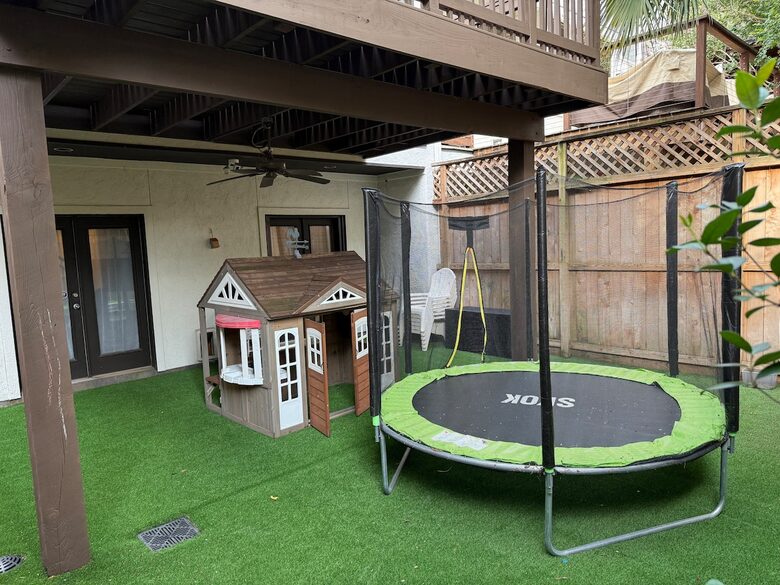 Elegant Family Escape in Houston’s Camp Logan - Houston, Texas