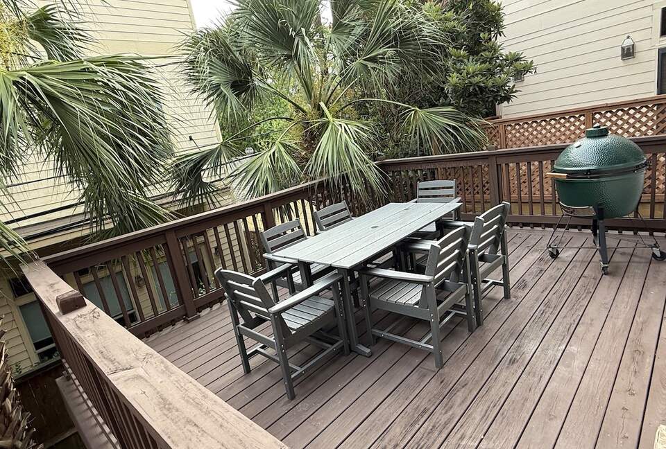 Elegant Family Escape in Houston’s Camp Logan - Houston, Texas