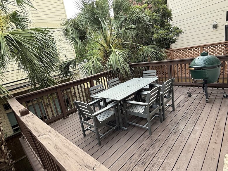 Elegant Family Escape in Houston’s Camp Logan - Houston, Texas