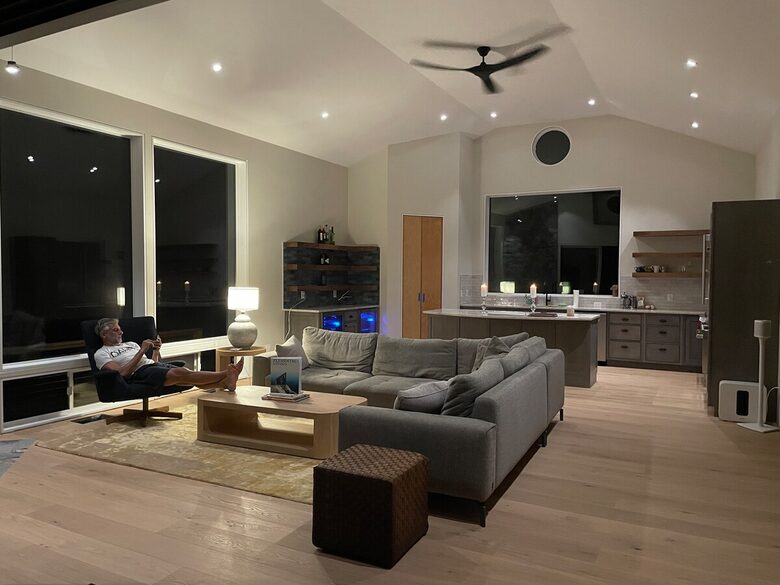 Aquinnah's Hidden Hilltop Haven - Aquinnah, Massachusetts