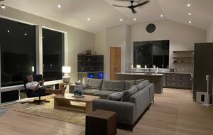 Aquinnah's Hidden Hilltop Haven - Aquinnah, Massachusetts