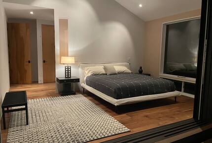 Aquinnah's Hidden Hilltop Haven - Aquinnah, Massachusetts