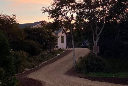 Aquinnah's Hidden Hilltop Haven - Aquinnah, Massachusetts