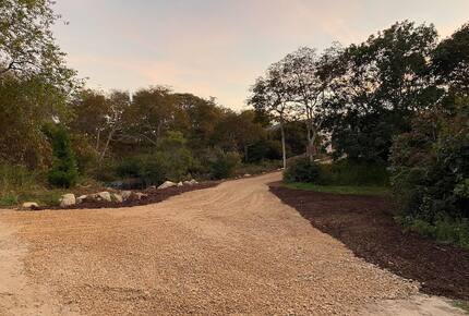 Aquinnah's Hidden Hilltop Haven - Aquinnah, Massachusetts