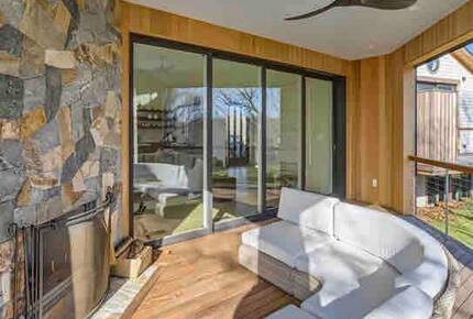 Aquinnah's Hidden Hilltop Haven - Aquinnah, Massachusetts