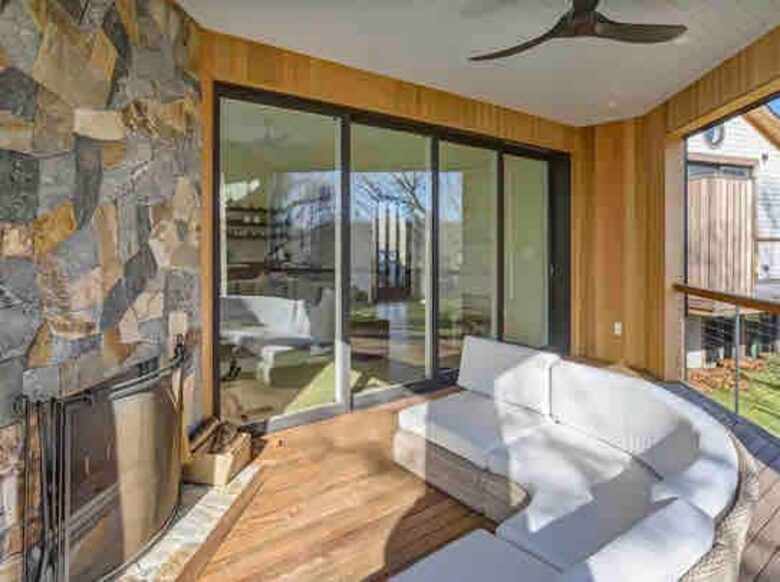 Aquinnah's Hidden Hilltop Haven - Aquinnah, Massachusetts