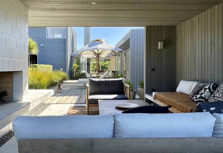 Architect-Designed Oasis Steps from Omaha Beach - Omaha, New Zealand