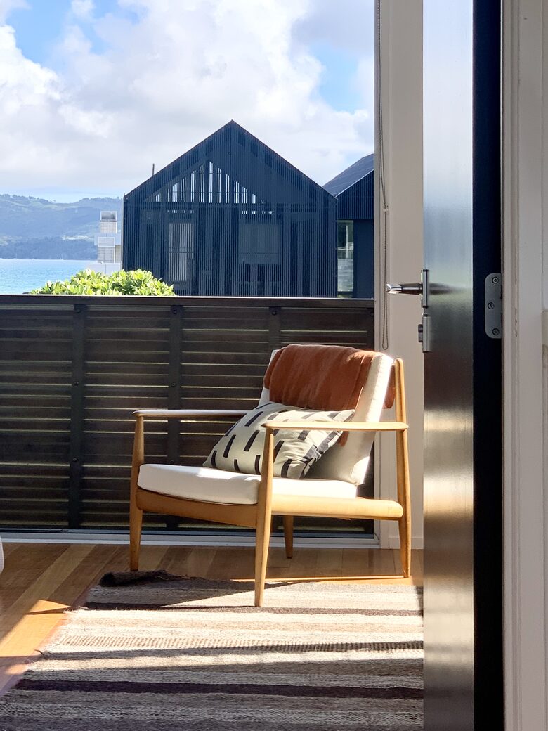 Architect-Designed Oasis Steps from Omaha Beach - Omaha, New Zealand