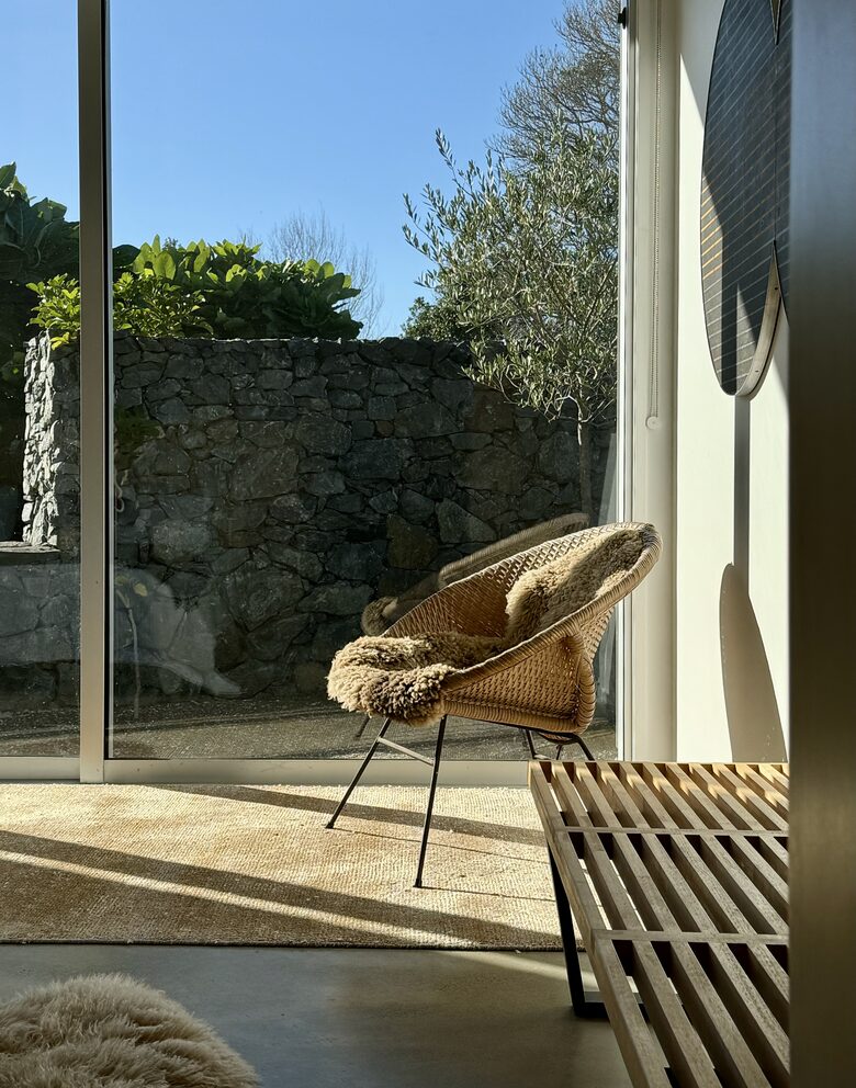 Architect-Designed Oasis Steps from Omaha Beach - Omaha, New Zealand