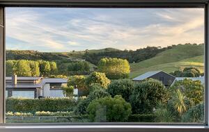 Architect-Designed Oasis Steps from Omaha Beach - Omaha, New Zealand
