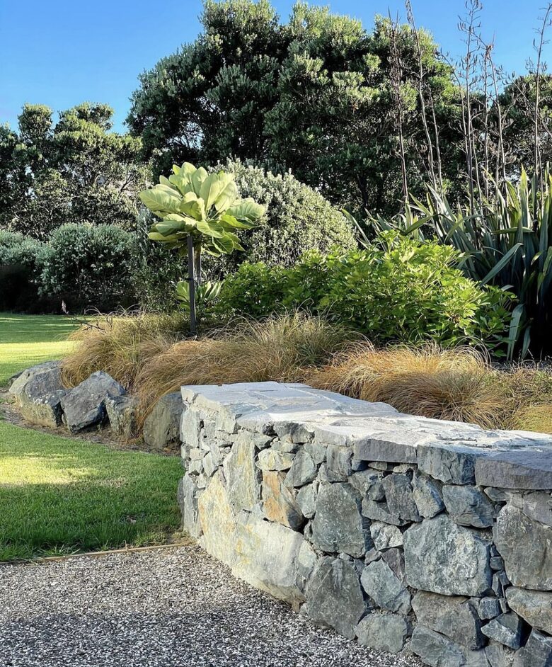 Architect-Designed Oasis Steps from Omaha Beach - Omaha, New Zealand