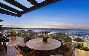 Modernist Gem with Ocean Views and Private Beach Access - Ōakura, New Zealand