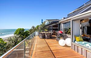 Modernist Gem with Ocean Views and Private Beach Access - Ōakura, New Zealand