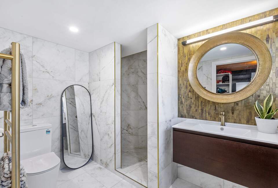 Modernist Gem with Ocean Views and Private Beach Access - Ōakura, New Zealand