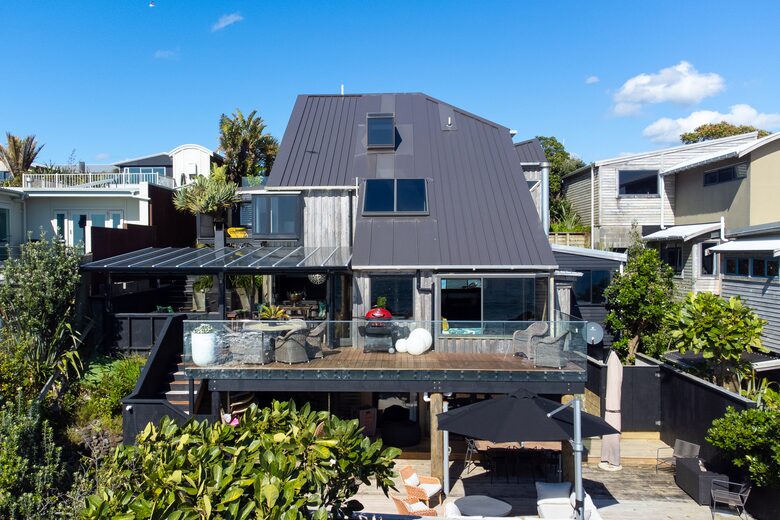 Modernist Gem with Ocean Views and Private Beach Access - Ōakura, New Zealand