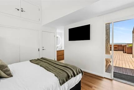 Contemporary Beachfront Living Along the Great Ocean Road - Lorne, Australia