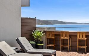 Contemporary Beachfront Living Along the Great Ocean Road - Lorne, Australia