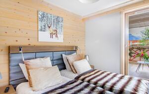 Elegant Alpine Retreat in Courchevel 1550 - Courchevel, France