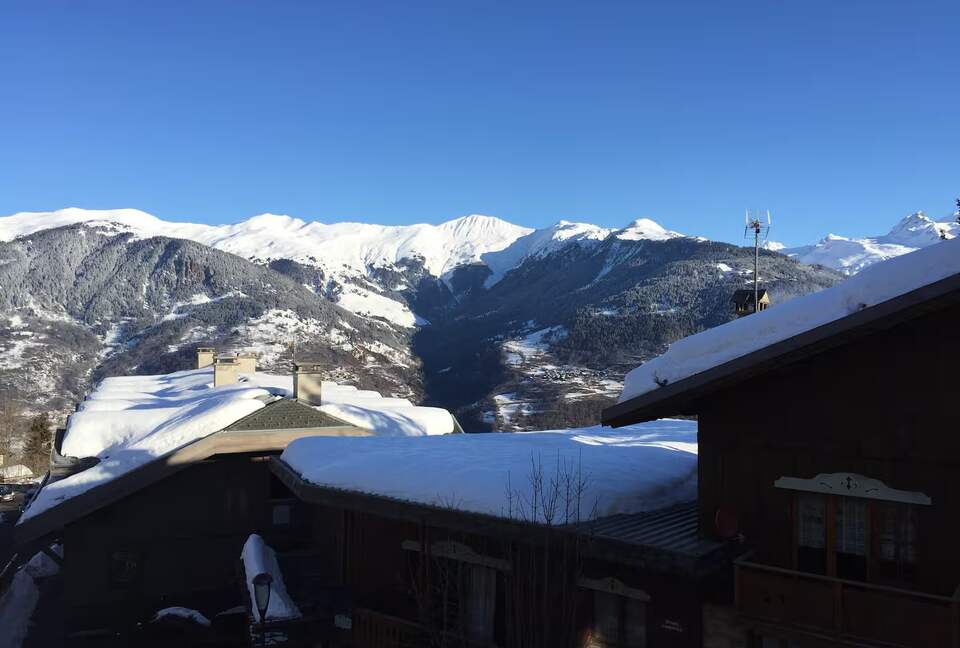 Elegant Alpine Retreat in Courchevel 1550 - Courchevel, France