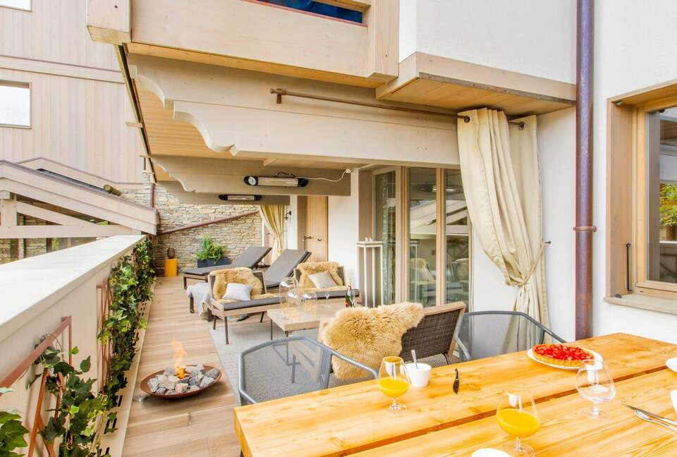 Elegant Alpine Retreat in Courchevel 1550 - Courchevel, France