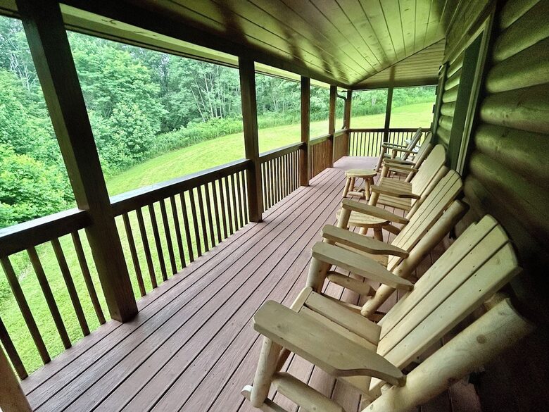 Elegant Lodge Retreat Nestled in the Appalachians - Banner Elk, North Carolina