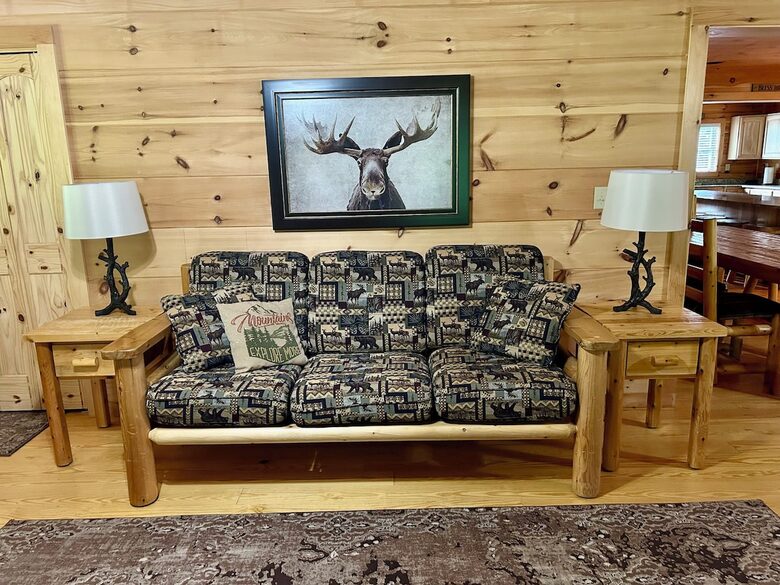 Elegant Lodge Retreat Nestled in the Appalachians - Banner Elk, North Carolina