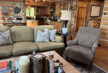 Sophisticated Mountain-View Haven on Lake Blue Ridge - Morganton, Georgia