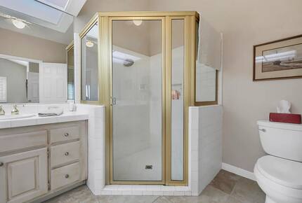 Tranquil Desert Escape with Greenery & Water Views - Palm Desert, California