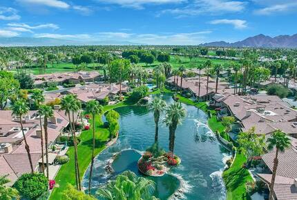 Tranquil Desert Escape with Greenery & Water Views - Palm Desert, California