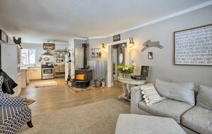 Storybook Serenity Near Coeur d'Alene - Coeur d'Alene, Idaho