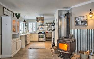 Storybook Serenity Near Coeur d'Alene - Coeur d'Alene, Idaho