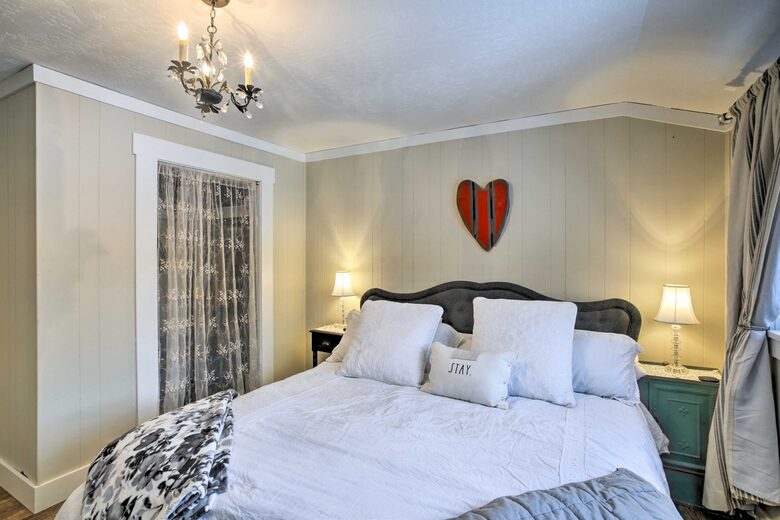 Storybook Serenity Near Coeur d'Alene - Coeur d'Alene, Idaho