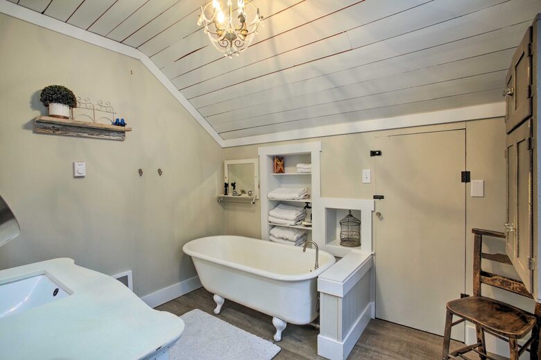 Storybook Serenity Near Coeur d'Alene - Coeur d'Alene, Idaho