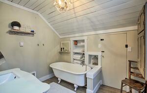 Storybook Serenity Near Coeur d'Alene - Coeur d'Alene, Idaho