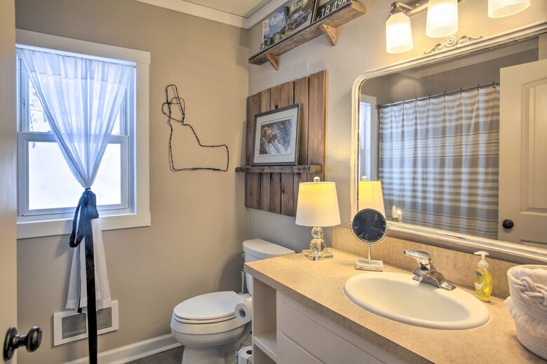 Storybook Serenity Near Coeur d'Alene - Coeur d'Alene, Idaho