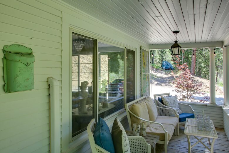 Storybook Serenity Near Coeur d'Alene - Coeur d'Alene, Idaho