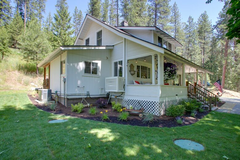 Storybook Serenity Near Coeur d'Alene - Coeur d'Alene, Idaho