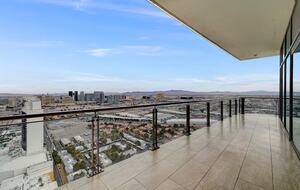 Penthouse Perfection Over the Las Vegas Strip - Las Vegas, Nevada
